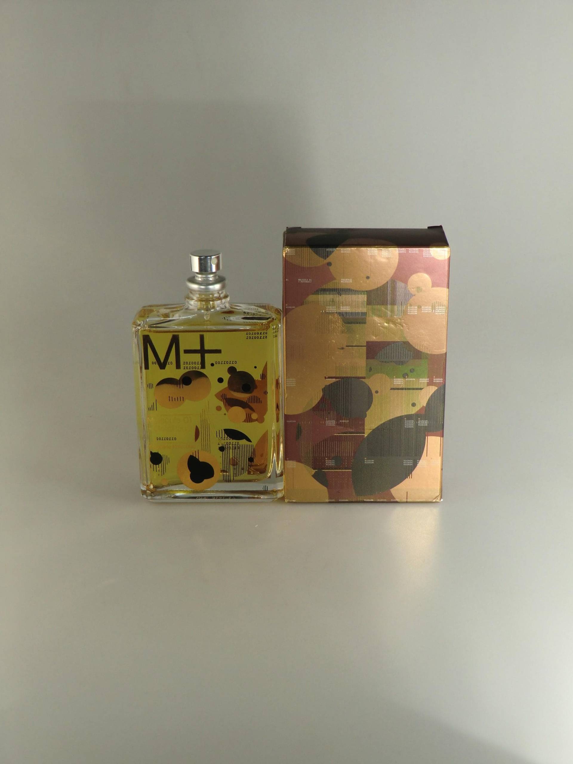 Escentric Molecules Molecule 01 Patchouli Eau De Toilette Natural Spray 100 Fl.oz. /100Ml Escentric Molecules Molecule 01 Patchouli Eau De Toilette Natural Spray 100 Fl.oz. /100Ml von VintageRetroEu