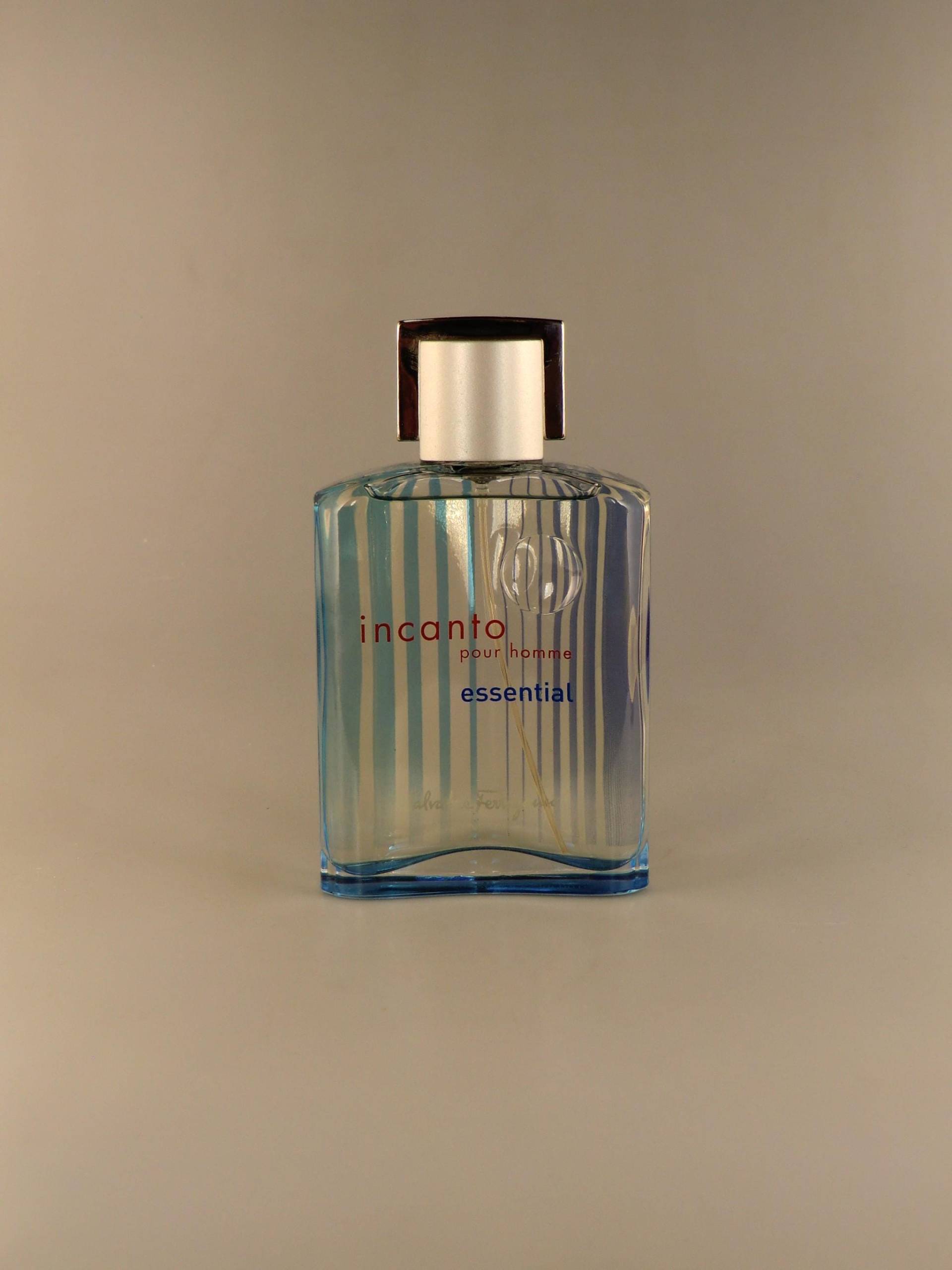 Salvatore Ferragamo Incanto Essential Pour Homme Eau De Toilette Natural Spray 100 Ml. /100Ml Salvatore Ferragamo Incanto Essential Pour Homme Eau De Toilette Natural Spray 100 Ml. /100Ml von VintageRetroEu