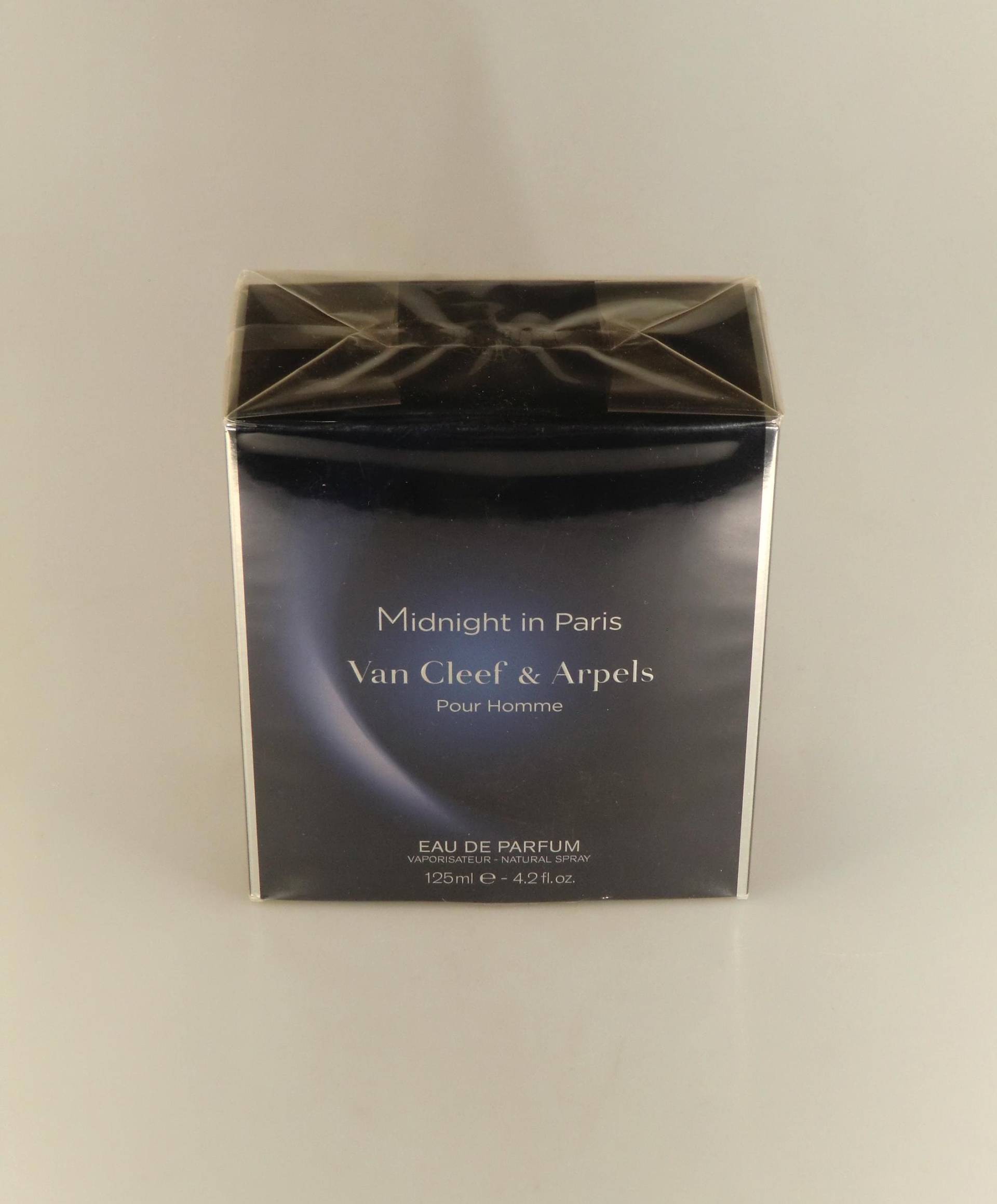Sehr Seltenes Van Cleef & Arpels Midnight in Paris Pour Homme Eau De Parfum 125 Ml. Unze Sehr Seltenes Van Cleef & Arpels Midnight in Paris Pour Homme Eau De Parfum 125 Ml. Unze von VintageRetroEu