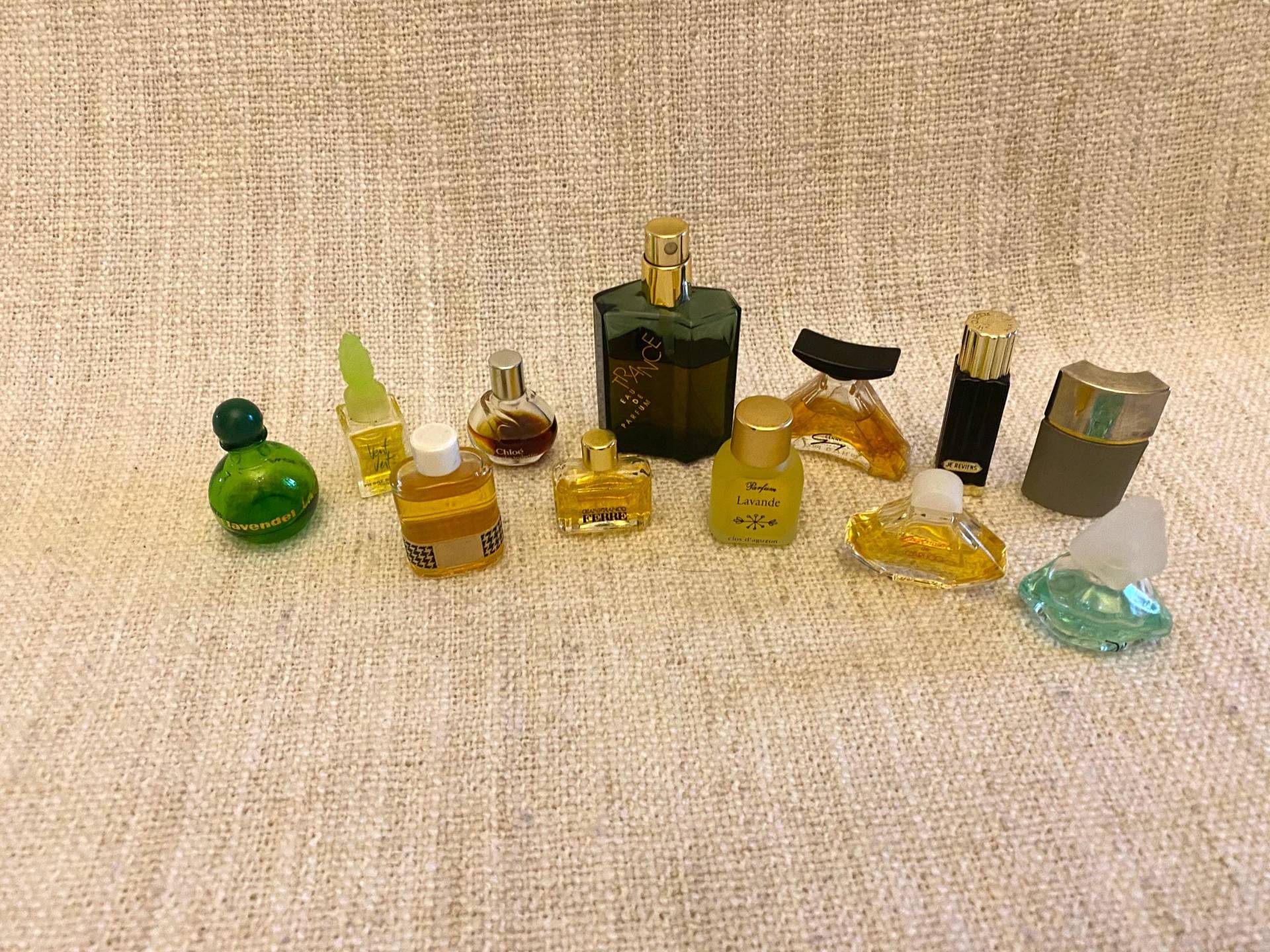 Perfume Bottles Set-41 Empty Bottles Chloe, Ferre, Dior, Balmain, & Other Perfumes Perfume Bottles Set-41 Empty Bottles Chloe, Ferre, Dior, Balmain, & Other Perfumes von VintageStyleShopDE