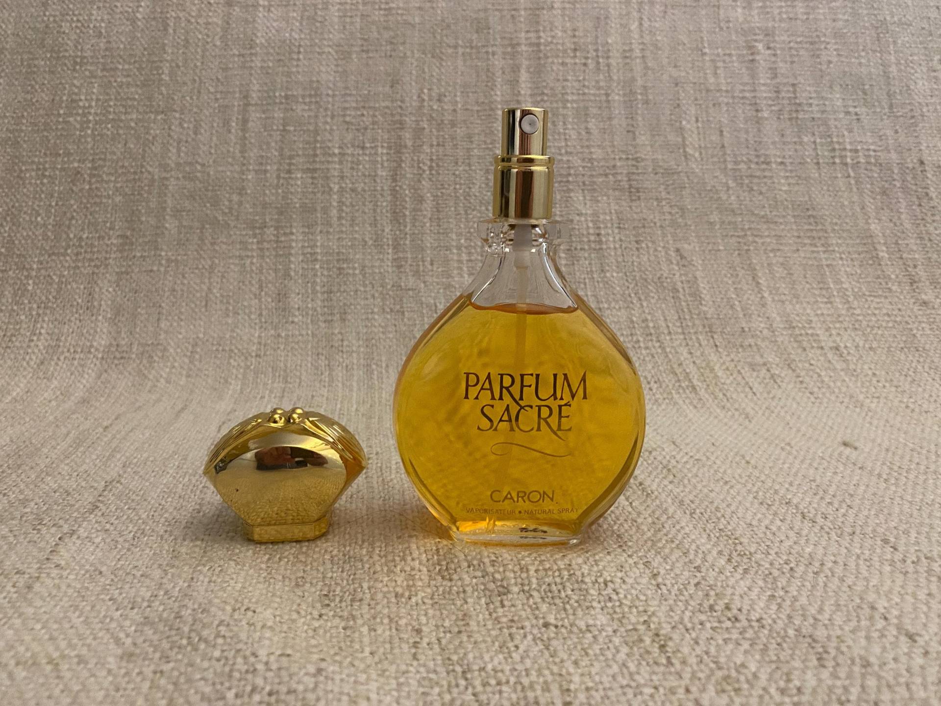 Rare Parfum Caron, Sacre Vaporisateur, Natuaral Spray 100 Ml, Eau De Parfum Rare Parfum Caron, Sacre Vaporisateur, Natuaral Spray 100 Ml, Eau De Parfum von VintageStyleShopDE