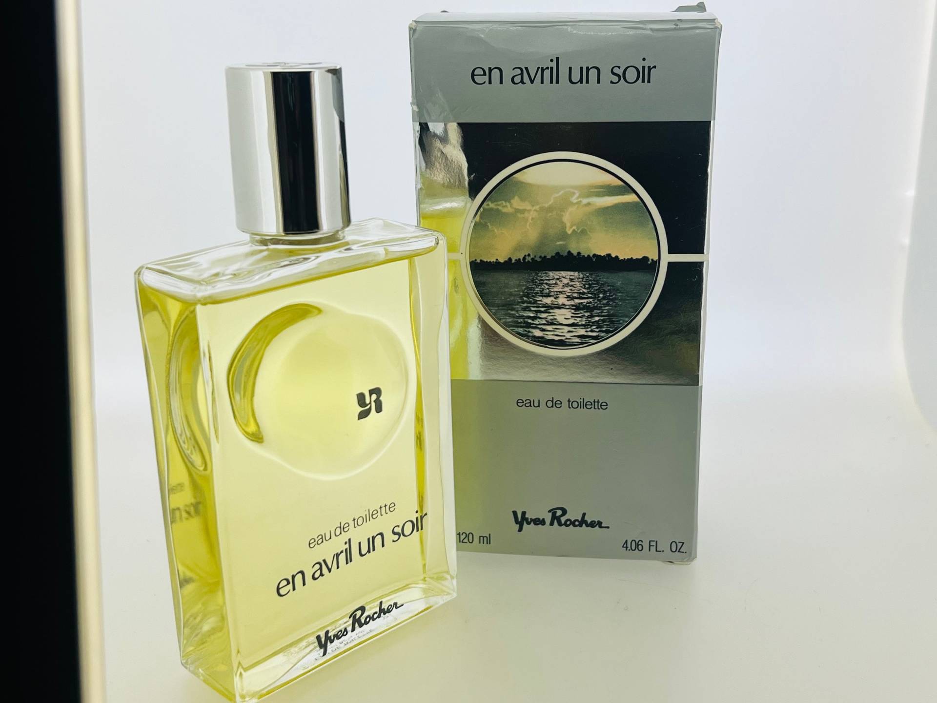 Vintage En Avril Un Soir, Yves Rocher 1976 Туалетная Вода 120 Мл/4, 06 Жидких Унций Vintage En Avril Un Soir, Yves Rocher 1976 Туалетная Вода 120 Мл/4, 06 Жидких Унций von VintageStyleShopDE