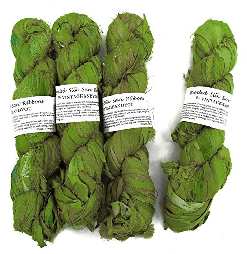 100g Recycled Sari Silk Ribbon Garn, Schmuck machen Trim - Parrot Green von Vintageandyou