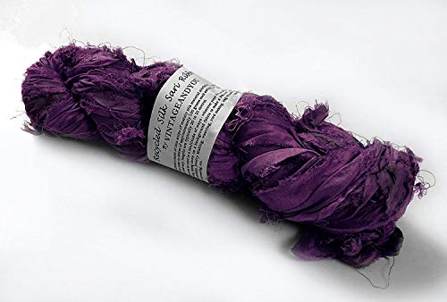 100g Recycled Sari Silk Ribbon Garn, Schmuck machen Trim - Pflaume Lila von VintageandYou