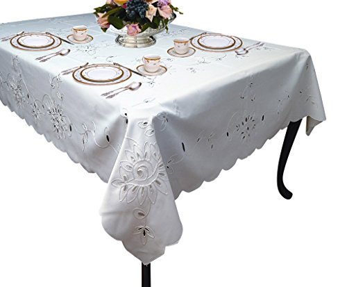 Violet Linen Riviera Embroidered Design Oblong/Rectangle Tablecloth, 70" x 120", White von Violet Linen