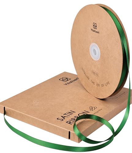 Vitalizart 0,95cm x 91 m Grünes Satinband, Doppelseitige Geschenkband für Geschenkverpackungen & Basteln, Seidiges Bänder für Blumenstrauß & Dekoration, Dünnes Satinband mit Aufbewahrungsbox Vitalizart 0,95cm x 91 m Grünes Satinband, Doppelseitige Geschenkband für Geschenkverpackungen & Basteln, Seidiges Bänder für Blumenstrauß & Dekoration, Dünnes Satinband mit Aufbewahrungsbox von Vitalizart