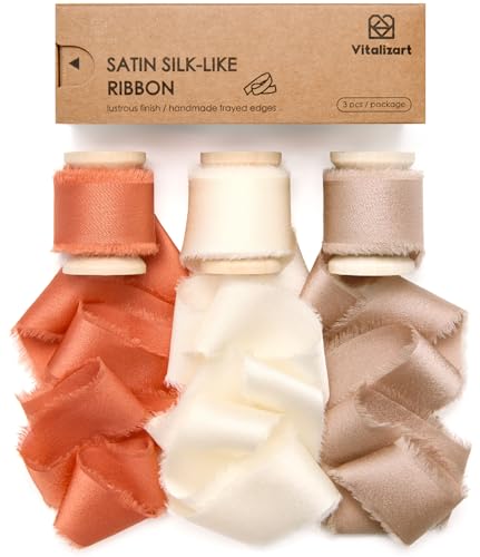 Vitalizart Satin Schleifenband Creme & Champagner & Terrakotta 2,5 cm x 13,7 m Hölzerne Spule, Handgefertigtes Ausgefranstes Geschenkband für Geschenk Verpacken Hochzeit Brautsträuße Urlaub Dekor Vitalizart Satin Schleifenband Creme & Champagner & Terrakotta 2,5 cm x 13,7 m Hölzerne Spule, Handgefertigtes Ausgefranstes Geschenkband für Geschenk Verpacken Hochzeit Brautsträuße Urlaub Dekor von Vitalizart
