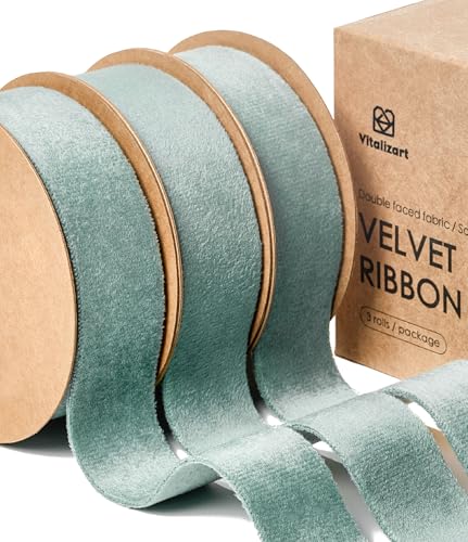 Vitalizart Staubgrünes Samtband Set 2,5 cm x 13,7 m, Doppelseitiges Grün Samtband für Geschenkverpackungen, Weihnachtsschmuck, Kranzdekoration, Bögen machen, handgemachte Kunsthandwerk Vitalizart Staubgrünes Samtband Set 2,5 cm x 13,7 m, Doppelseitiges Grün Samtband für Geschenkverpackungen, Weihnachtsschmuck, Kranzdekoration, Bögen machen, handgemachte Kunsthandwerk von Vitalizart