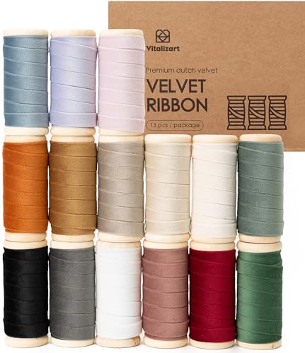 Vitalizart Samtband Set 0,95 cm x 4,57 m x 15 Rollen Gemischte Farben, Holzspule, Dekoband für Weihnachten Kranz Dekoration, handgefertigte Handwerk, Ornamente, Geschenkverpackungen & Schleife Machen Vitalizart Samtband Set 0,95 cm x 4,57 m x 15 Rollen Gemischte Farben, Holzspule, Dekoband für Weihnachten Kranz Dekoration, handgefertigte Handwerk, Ornamente, Geschenkverpackungen & Schleife Machen von Vitalizart