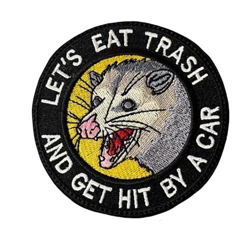 Trash Raccoon Stickerei-Aufnäher, Let's Eat Trash and Get Hit by A Car Moral-Patch, Haken- und Schlaufen-Abzeichen zum Aufnähen für Kleidung, Kleid, Hut, Rucksäcke Trash Raccoon Stickerei-Aufnäher, Let's Eat Trash and Get Hit by A Car Moral-Patch, Haken- und Schlaufen-Abzeichen zum Aufnähen für Kleidung, Kleid, Hut, Rucksäcke von Viusneun