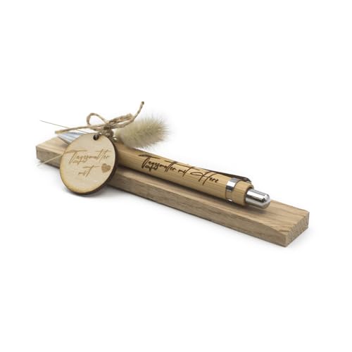 VmG-Store Holz Kugelschreiber als Geschenkidee zum Muttertag Mama Vatertag Geburtstag Papa Oma und Opa Arbeitskollege Freundin Freund (Ohne Wunschname, 24 Tagesmutter mit Herz) von VmG-Store