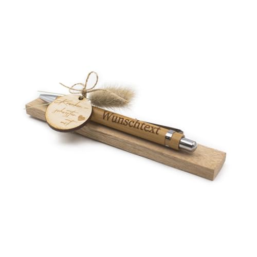 VmG-Store Holz Kugelschreiber mit Gravur Wunschname – personalisiertes Geschenk zum Muttertag Vatertag Geburtstag für Mama Papa Oma Opa Freundin Freund (Mit Wunschname, 25 Krankenschwester mit Herz) von VmG-Store