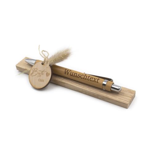 VmG-Store Holz Kugelschreiber mit Gravur Wunschname – personalisiertes Geschenk zum Muttertag Vatertag Geburtstag für Mama Papa Oma Opa Kollegen Freundin Freund (Mit Wunschname, 03 Beste Oma) von VmG-Store
