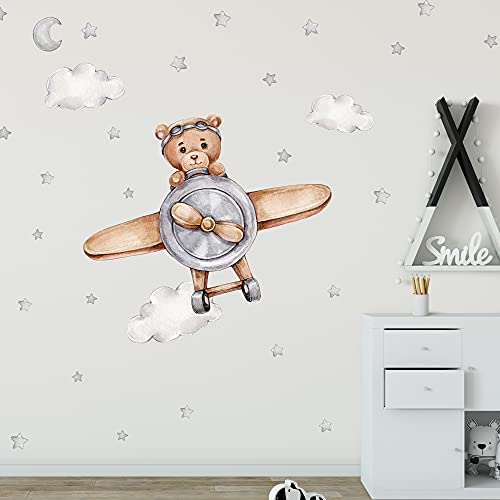 WANDKIND Bär im Flieger Wandtattoo V272 | handgezeichnet | AUFKLEBER Kindergarten | Wandsticker Kinderzimmer Teddybär mit Sterne Teddy Flugzeug Pilot (40 x 40 cm) von WANDKIND