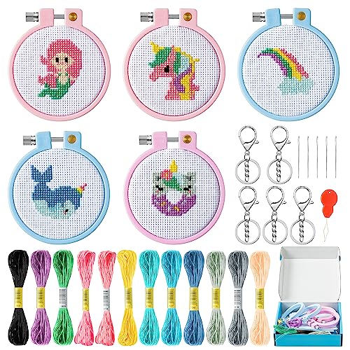 WATINC 9PCS Embroidery Cross Stitch für Kinder, Einhorn Muster Stickerei Anfänger Set Unicorn Gestempelt Kreuzstich Nähen Kit mit Nadelspitze Schlüsselanhänger, Starter Kit Nähen Set mit Anleitung WATINC 9PCS Embroidery Cross Stitch für Kinder, Einhorn Muster Stickerei Anfänger Set Unicorn Gestempelt Kreuzstich Nähen Kit mit Nadelspitze Schlüsselanhänger, Starter Kit Nähen Set mit Anleitung von WATINC