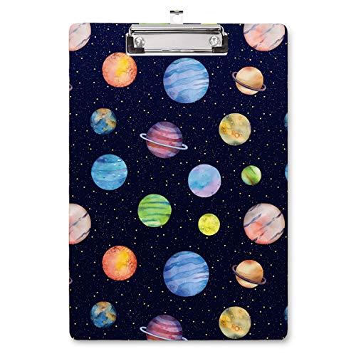 WAVEYU Niedliches Hartfaserplatten-Klemmbrett für Kinder und Jungen, Klemmbrett mit niedrigem Profil-Clip für Studenten, Klassenzimmer, Schule und Büro, 31,8 x 22,9 cm, Planetenmuster von WAVEYU