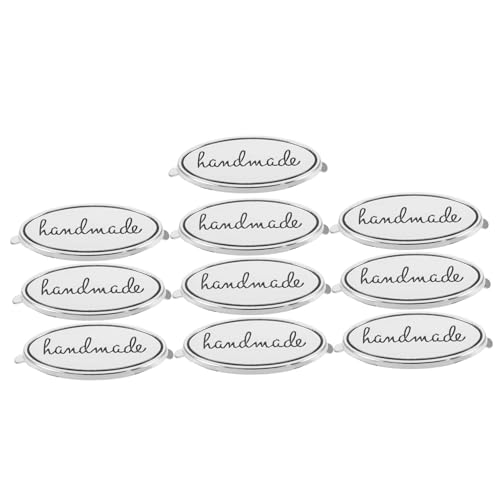 WEKAMOS 10 Stück Oval Geprägte Handmade Labels aus Zinklegierung Langlebige Metallanhänger zum Annähen für DIY Kleidung Taschen Jeans Schuhe Modische Näh etiketten WEKAMOS 10 Stück Oval Geprägte Handmade Labels aus Zinklegierung Langlebige Metallanhänger zum Annähen für DIY Kleidung Taschen Jeans Schuhe Modische Näh etiketten von WEKAMOS
