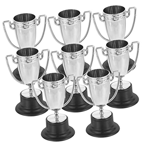 WEKAMOS 8 Stück Teiliges Mini Trophäen für Kindergeburtstage Lustige Auszeichnungen Dekorationen für Partys aus Leichtem Kunststoff Silber und für Spiele und Wettbewerbe Wiederverwendbar von WEKAMOS