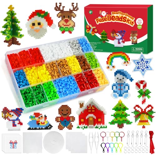 WEVOL 6350 Stück Bügelperlen Set, Steckperlen Weihnachten 5mm 20 Farben mit Bügelperlen Platten, Sortierbox 25 Muster 3 Bügelpapier Schlüsselanhänger und Zubehör für Kinder Basteln Handwerk Geschenk WEVOL 6350 Stück Bügelperlen Set, Steckperlen Weihnachten 5mm 20 Farben mit Bügelperlen Platten, Sortierbox 25 Muster 3 Bügelpapier Schlüsselanhänger und Zubehör für Kinder Basteln Handwerk Geschenk von WEVOL