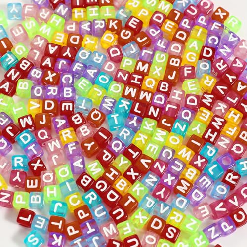 Alphabet-Perlen, 6 x 6 mm, transparent, bunt, würfelförmig, Acryl, weiße Buchstabenperlen, für Armbänder und Schmuckherstellung, 1200 Stück Alphabet-Perlen, 6 x 6 mm, transparent, bunt, würfelförmig, Acryl, weiße Buchstabenperlen, für Armbänder und Schmuckherstellung, 1200 Stück von WHEAZIENS