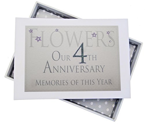 WHITE COTTON CARDS Erinnerungsalbum zum 4. Hochzeitstag mit Glitzer und Worten, Holz, weiß, 12.5x17.5x2.5 cm von WHITE COTTON CARDS