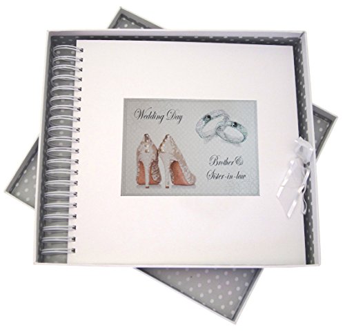 WHITE COTTON CARDS Tag, Bruder und Schwester in-Law Card und Memory Buch, Schuhe und Hochzeit Ringe Design, Board, weiß, 27 x 30 x 4 cm von WHITE COTTON CARDS