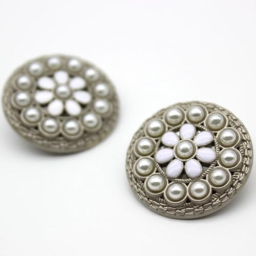 WUPNGS Antike goldene Knöpfe,Metallperlenknöpfe,10Stk,Grobe Blume Metallperlen Schaftknopf DIY Nähzubehör(Silver White,25mm) von WUPNGS