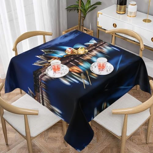 WZYWHJ Quadratische dekorative Tischdecke, 152,4 x 152,4 cm, waschbar, wiederverwendbar, Motiv: Sydney Opernhaus WZYWHJ Quadratische dekorative Tischdecke, 152,4 x 152,4 cm, waschbar, wiederverwendbar, Motiv: Sydney Opernhaus von WZYWHJ