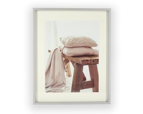Wackadoo Holz Bilderrahmen FSC® Holzrahmen Silber Fotowand Bilderrahmen groß Fotogalerie Wandcollage Fotorahmen mit Glasscheibe mit Passepartout (30x40 cm) von Wackadoo