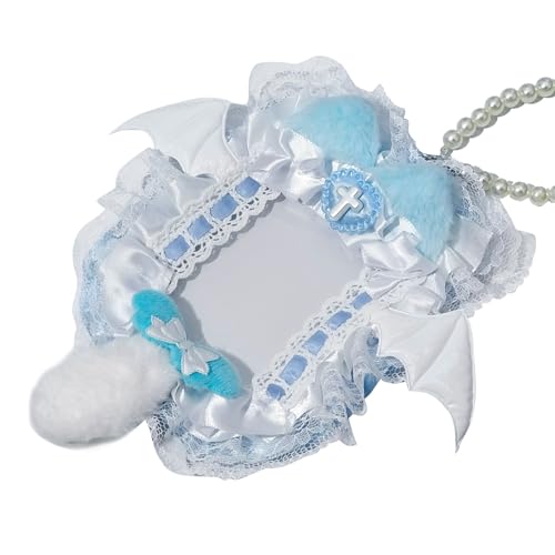Plüschkatzen Schwanzfotokarte Mit Kette Anhänger Fledermausflügel Photokardbeutel Charme Schlüsselbund Dekoration Für Frauen Plüschkatzen Schwanzfotokarte Mit Kette Anhänger Fledermausflügel Photokardbeutel Charme Schlüsselbund Dekoration Für Frauen von Wdbild