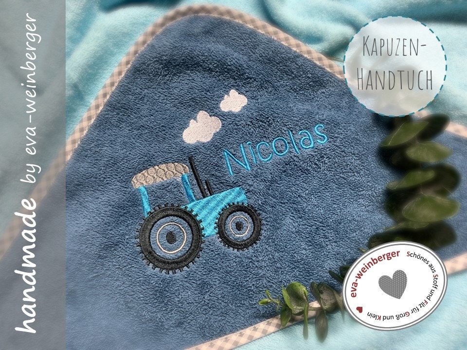 Kapuzenhandtuch Mit Namen 100x100 Traktor Badetuch Baby Handtuch Babybadetuch Personalisiert Bestickt von WeinbergerDesign
