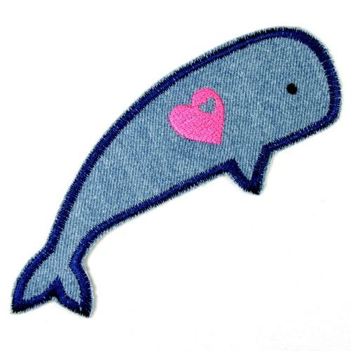 Bügelflicken Wal Bügelbild 5,5 x 15cm mit Herz Flicken zum aufbügeln hellblau Jeans Accessoires patches für Kinder von Wertstueck Flickli