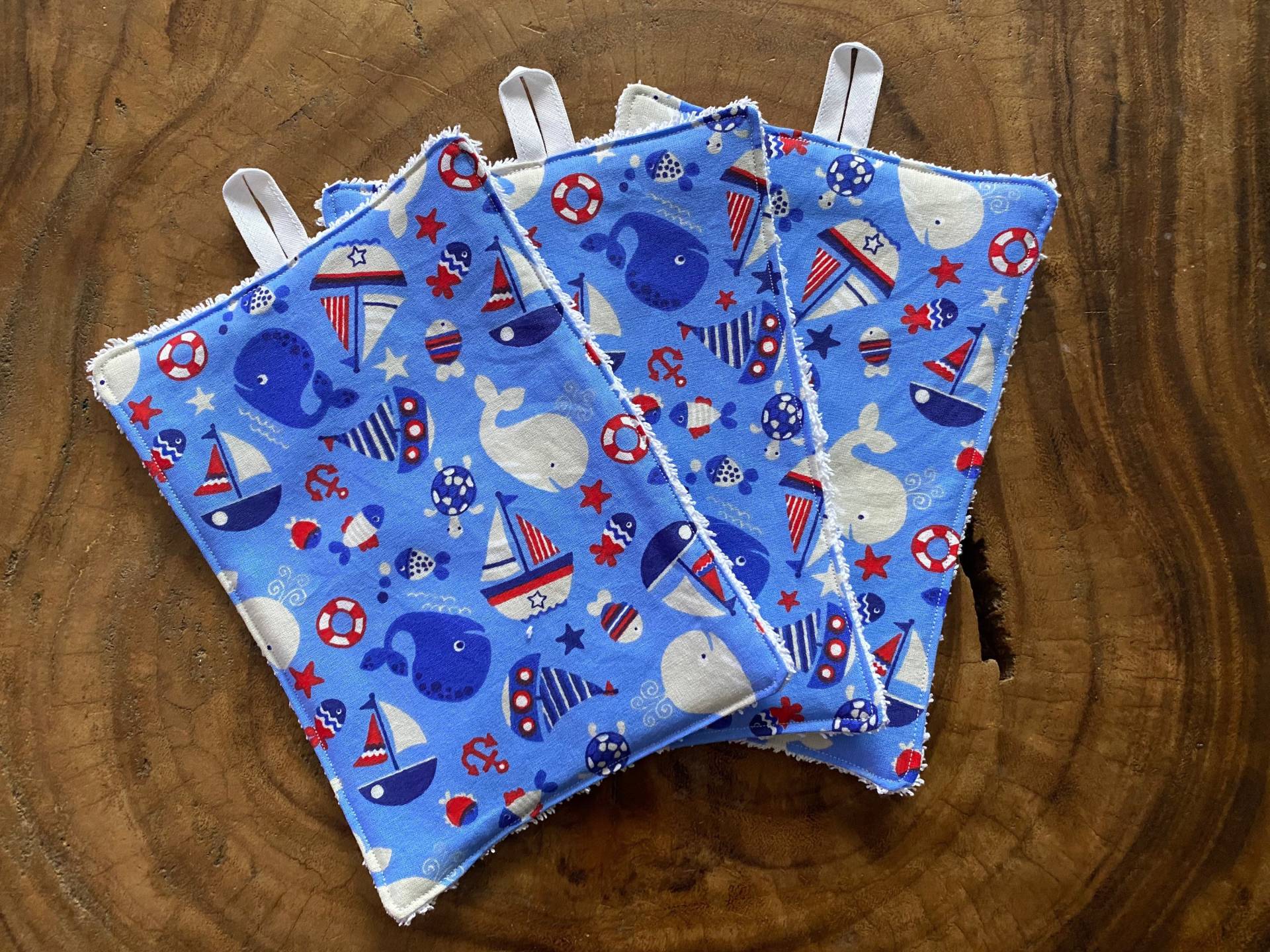 Waschlappen 3Er Set Wale Boote Maretim Blau Waschlappen 3Er Set Wale Boote Maretim Blau von Winslinge