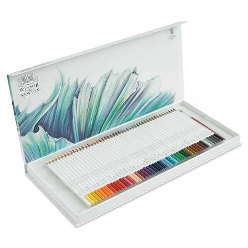 Winsor & Newton 2090003 50-teiliges Geschenkset zum Skizzieren, Illustieren, Zeichnen für Künstler mit 48 Aquarellstiften 1 Block in 27cm x 19,4cm, 1 Pinsel von Winsor & Newton