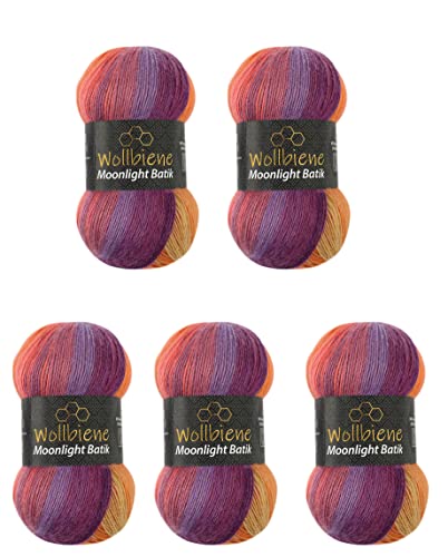 Wollbiene Moonlight Batik Strickwolle 500g zum Stricken und Häkeln - 20% Wolle, Türkische Farbverlaufswolle (5960 Lila Beere Orange) von Wollbiene