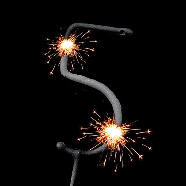 Wunderkerze Zahl 5, Dekoration zum 5. od. 50.Geburtstag, 18cm, 1 Stk Wunderkerze Zahl 5, Dekoration zum 5. od. 50.Geburtstag, 18cm, 1 Stk von Wondercandle
