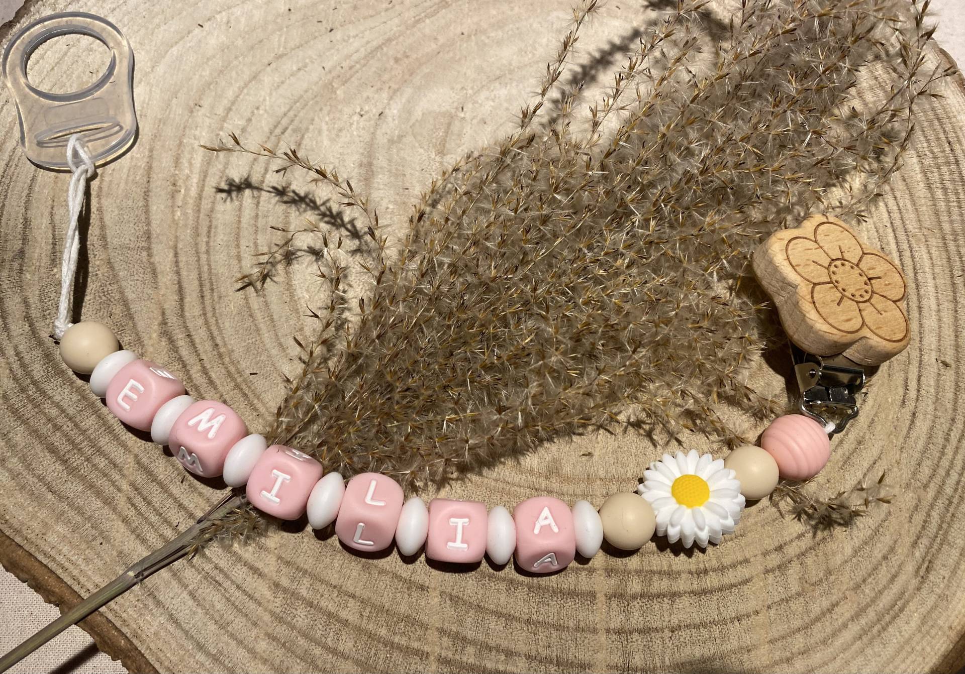 Schnullerkette I Mit Namen Individuell Geschenk Mädchen Handmade Schnullerkette I Mit Namen Individuell Geschenk Mädchen Handmade von Wunschzimmerchen