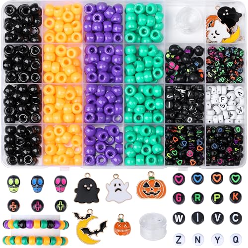 XIANNVXI Halloween-Pony-Buchstaben-Perlen-Set, Freundschaftsarmband, 640 Stück, Orange, Lila, Grün, Weiß, Buchstaben-Pony-Perlen, Großpackung von XIANNVXI