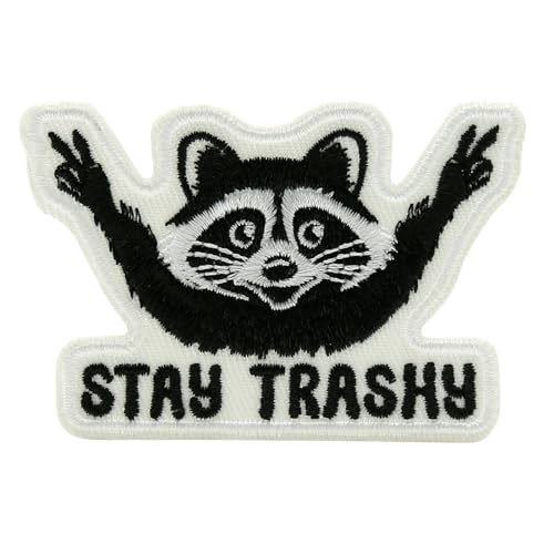 XMJY Stay Trashy Aufnäher zum Aufbügeln, lustige Meme Waschbär-Aufnäher für Trucker-Mütze, Rucksäcke, lustige Tiere, DIY-Applikationen für Kleidung, Westen, Jacken, Jeans XMJY Stay Trashy Aufnäher zum Aufbügeln, lustige Meme Waschbär-Aufnäher für Trucker-Mütze, Rucksäcke, lustige Tiere, DIY-Applikationen für Kleidung, Westen, Jacken, Jeans von XMJY