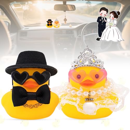 Xinlon 2 Stück Quietscheente, Dekoration Niedliche Autozubehör Auto Enten, Badeente Hochzeitspaar, Ente Auto armaturenbrett Dekorationen, Rubber Duck Toy für Brautpaar,Auto Deko Hochzeit Xinlon 2 Stück Quietscheente, Dekoration Niedliche Autozubehör Auto Enten, Badeente Hochzeitspaar, Ente Auto armaturenbrett Dekorationen, Rubber Duck Toy für Brautpaar,Auto Deko Hochzeit von Xinlon