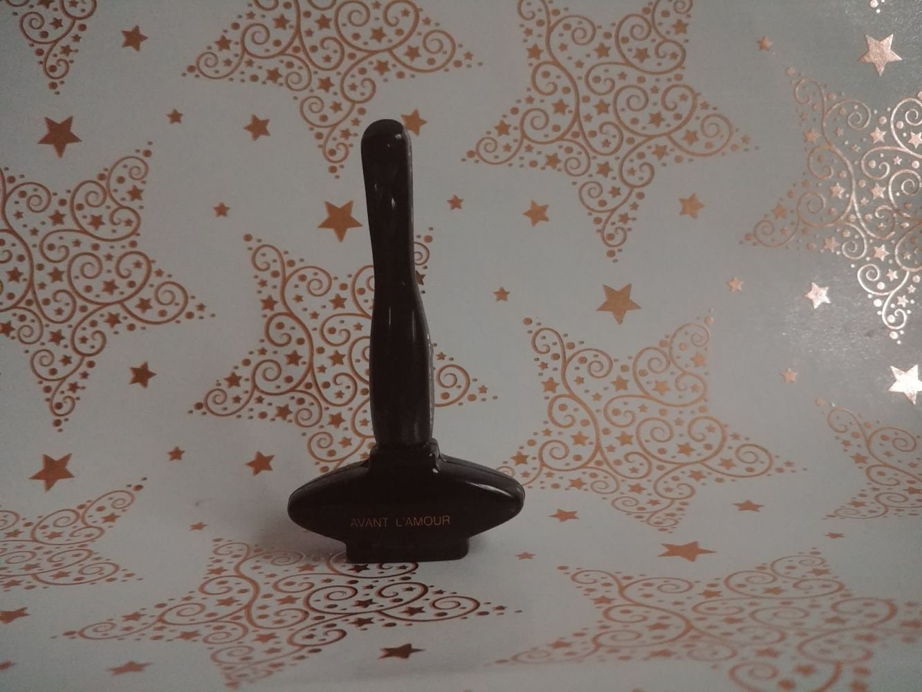Miniatur Avant L'amour Von Namara, 4 Ml Eau De Parfum, 1985 Miniatur Avant L'amour Von Namara, 4 Ml Eau De Parfum, 1985 von Xoxiane