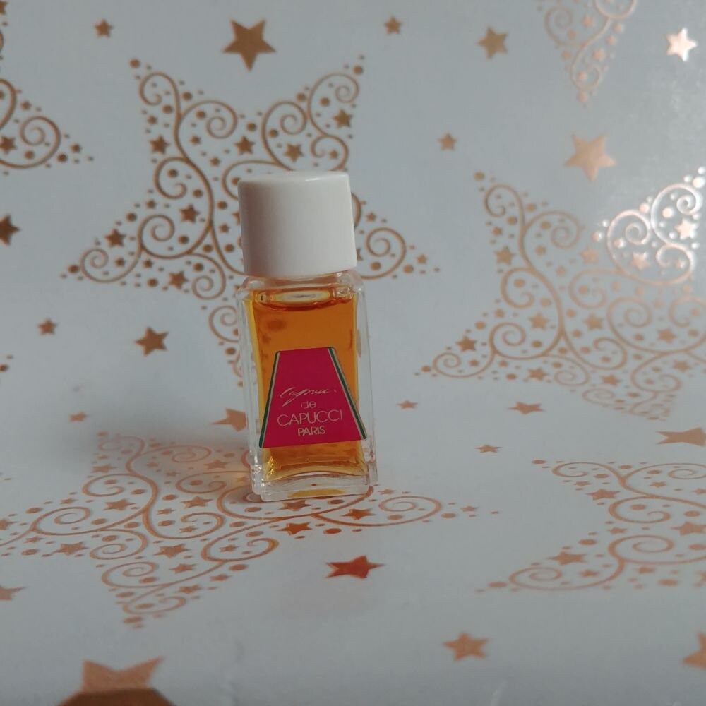 Miniatur Capucci De Von Roberto Capucci, 5 Ml Eau Toilette 1987 Miniatur Capucci De Von Roberto Capucci, 5 Ml Eau Toilette 1987 von Xoxiane