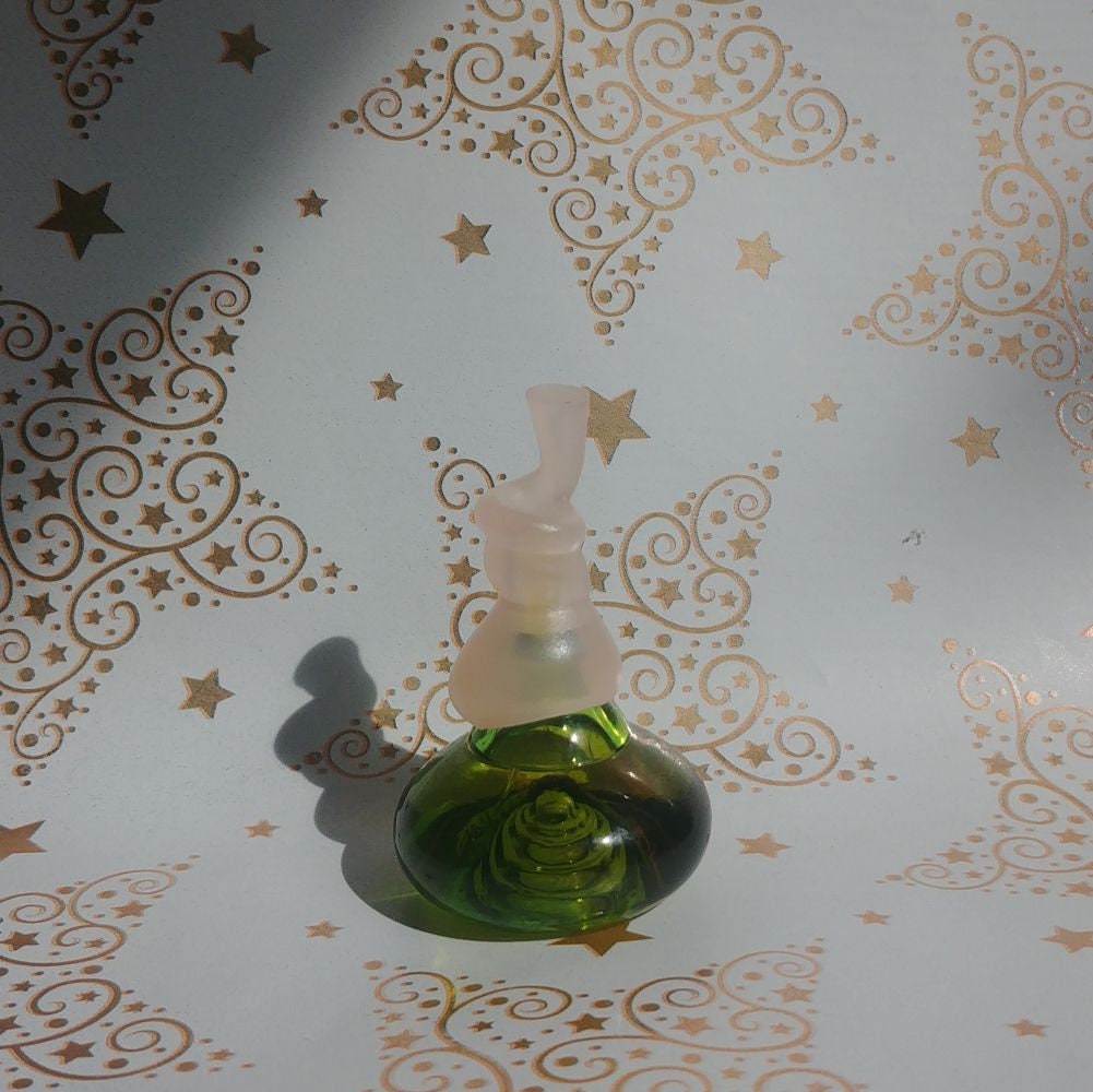 Miniatur Femina Von Alberta Ferretti, 7, 5 Ml Eau De Parfum 1993 Miniatur Femina Von Alberta Ferretti, 7, 5 Ml Eau De Parfum 1993 von Xoxiane
