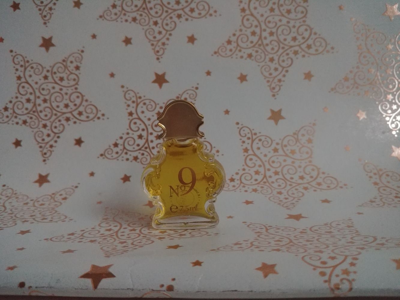 Miniatur Lr No. 9 Von International, 7, 5 Ml Eau De Parfum Miniatur Lr No. 9 Von International, 7, 5 Ml Eau De Parfum von Xoxiane