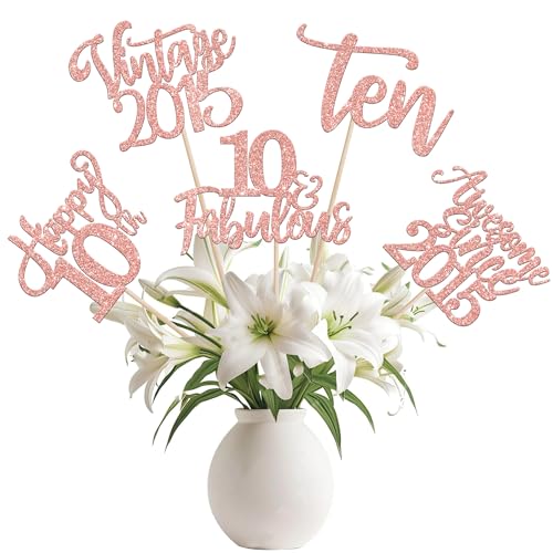 15 Stück Happy 10th Birthday Tafelaufsatz Sticks Glitter Straight Outta 2015 Ten 10 Years Old Awesome Since 2015 Table Flower Centerpiece Sticks for 10 Fabulous Theme Party Supplies Rose Gold 15 Stück Happy 10th Birthday Tafelaufsatz Sticks Glitter Straight Outta 2015 Ten 10 Years Old Awesome Since 2015 Table Flower Centerpiece Sticks for 10 Fabulous Theme Party Supplies Rose Gold von YCTHUNFISH