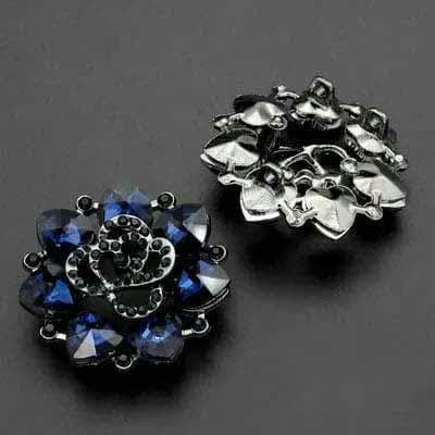 1 Teile/los 45mm Neue high-grade hohl blume strass-taste mantel nerz kaschmir nerz woolen dekorative tasten C257-dunkelblau 1 Teile/los 45mm Neue high-grade hohl blume strass-taste mantel nerz kaschmir nerz woolen dekorative tasten C257-dunkelblau von YFSHC