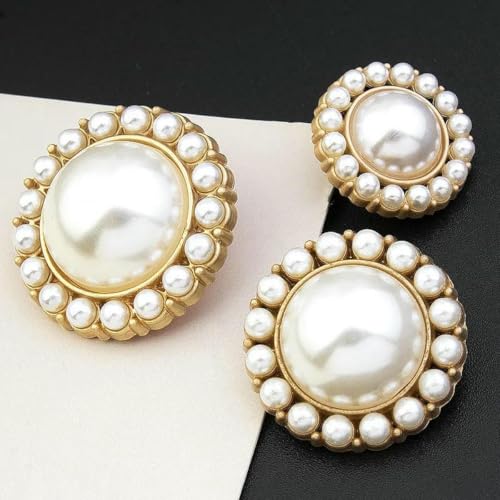 Retro-Perlenknopf, luxuriöse Strass-Metallknöpfe für DIY-Kleidung, Mantel, Pullover, Anzug, weibliches dekoratives Nähzubehör, 14–18 mm, 2 Stück Retro-Perlenknopf, luxuriöse Strass-Metallknöpfe für DIY-Kleidung, Mantel, Pullover, Anzug, weibliches dekoratives Nähzubehör, 14–18 mm, 2 Stück von YFSHC