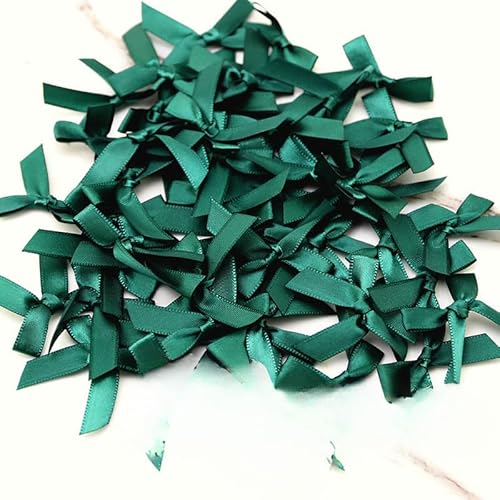 YKAFADE Mini Satinschleifen,50 Stück Satinband Schleifen Satinschleifen Deko Klein Satin Band Schleife Mini Band Bowtie für Karte Herstellung Verzierungen Geschenkverpackung -Dunkelgrün YKAFADE Mini Satinschleifen,50 Stück Satinband Schleifen Satinschleifen Deko Klein Satin Band Schleife Mini Band Bowtie für Karte Herstellung Verzierungen Geschenkverpackung -Dunkelgrün von YKAFADE
