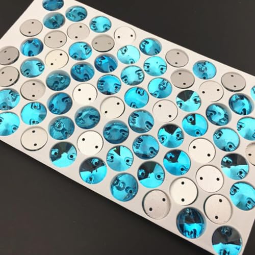 YKMYXZ, Rivoli-Strasssteine ​​zum Aufnähen, runde Perlen, Glaskristall, mehrere bunte Nähsteine ​​mit flacher Rückseite for Hochzeitskleider, DIY-Befestigungstuch(Sky Blue,12mm 48pcs) von YKMYXZ