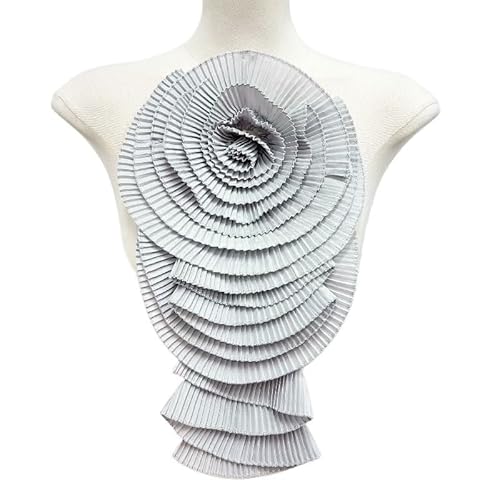 Handgefertigte mehrlagige Blumenbrosche for Damen | Elegante Stoff-Anstecknadeln for besondere Anlässe(Grey) von YOPI